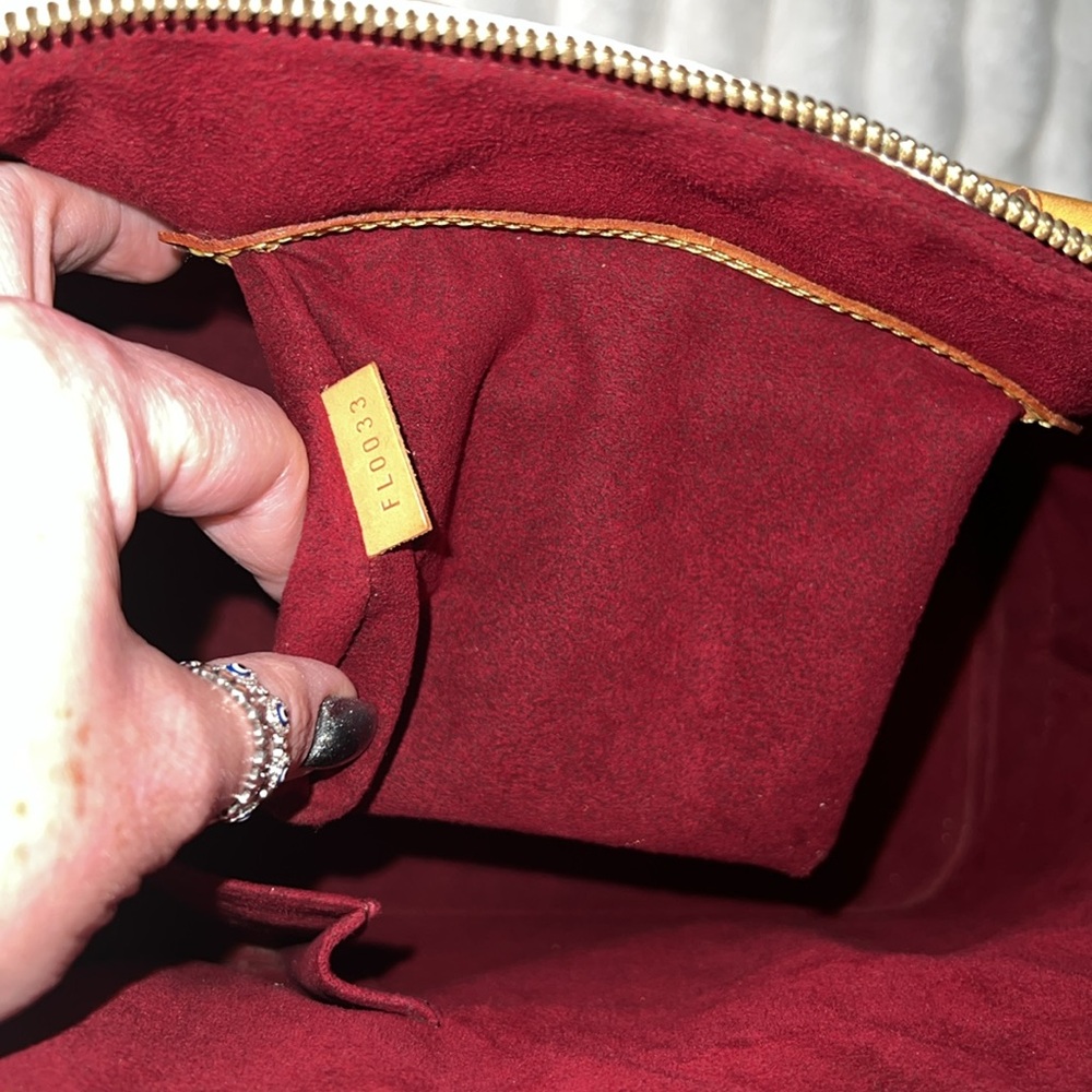 Louis Vuitton Alma White Murakami Bag, Rare Takashi Murakami Collaboration - Picture 10 of 12